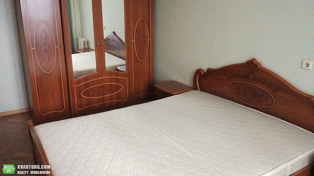 Rent out 2-room apartment. Киев,  Малиновского — photo 1