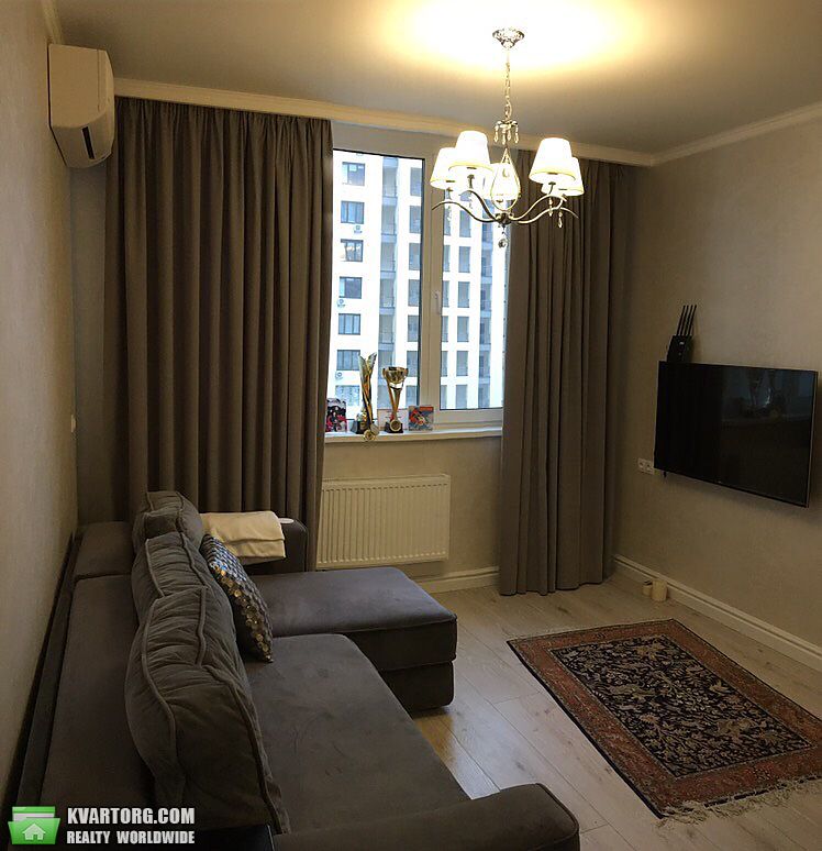 Rent out 2-room apartment. Киев, Ул.Вильямса — photo 2