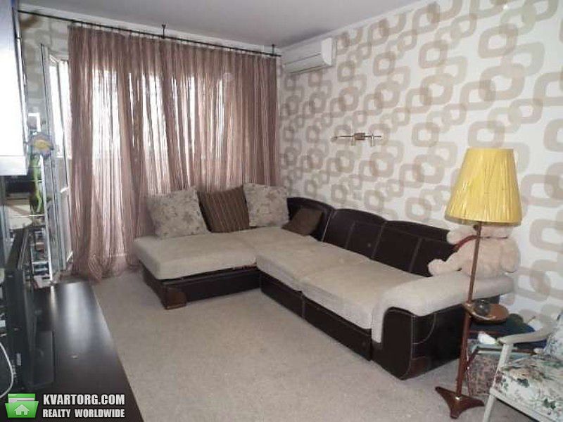 Sell 2-room apartment. Киев,  Маяковского — photo 2