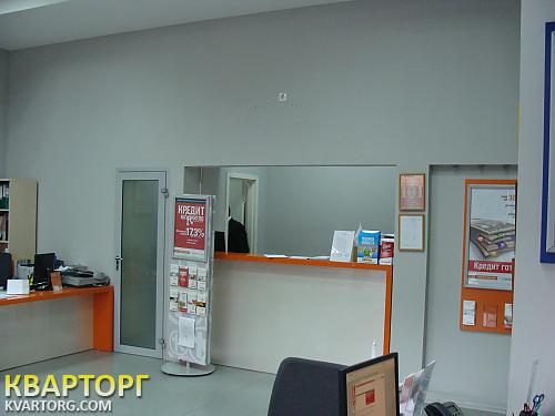 Rent out shop. Киев, Жилянская — photo 3