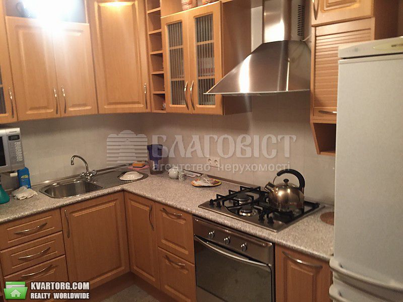 Rent out 2-room apartment. Киев,  Нижний Вал — photo 4