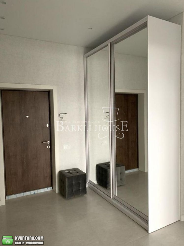 Rent out 3-room apartment. Киев, Никольско Слободская — photo 7
