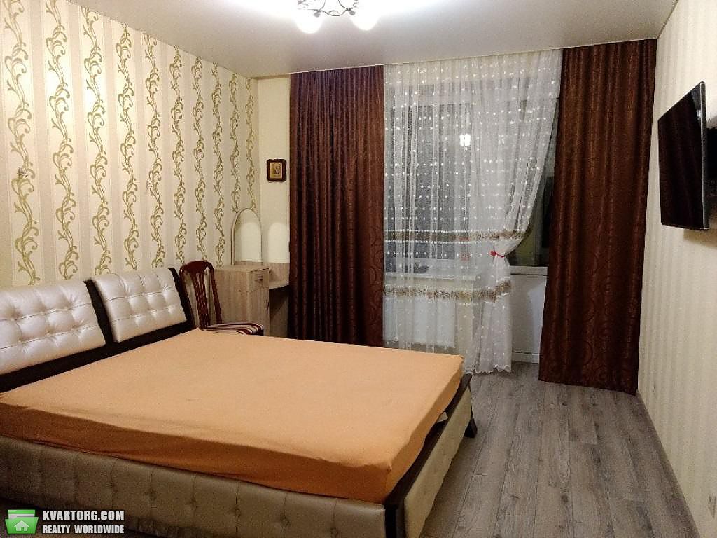 Rent out 4-room apartment. Киев,  Макеевская — photo 3