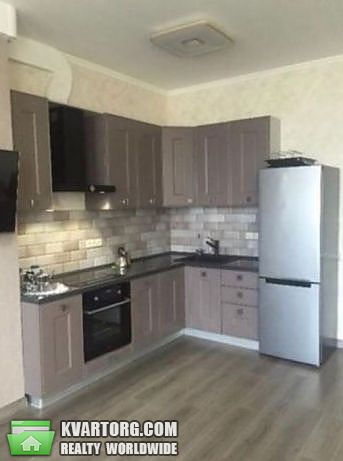 Rent out 1-room apartment. Киев,  Жилянская — photo 2