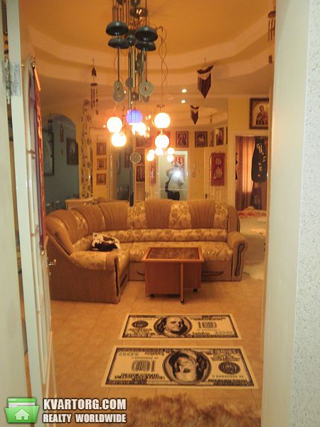 Sell 3-room apartment. Киев, Дмитриевская — photo 1