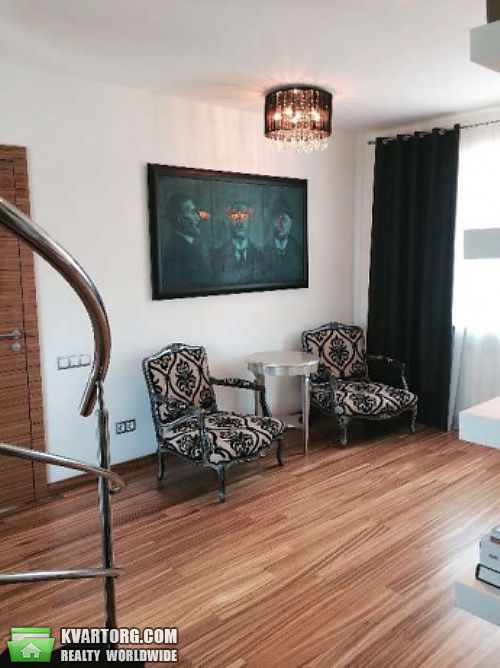 Rent out house. Киев, Богатырская — photo 9