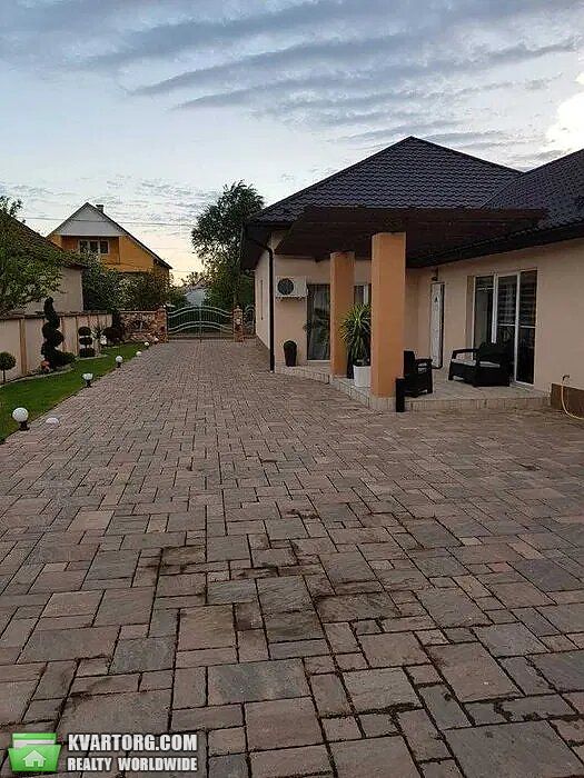 Sell house. Ужгород, Центральная — photo 1