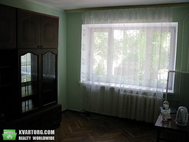 Sell 3-room apartment. Киев,  Метрологическая — photo 1