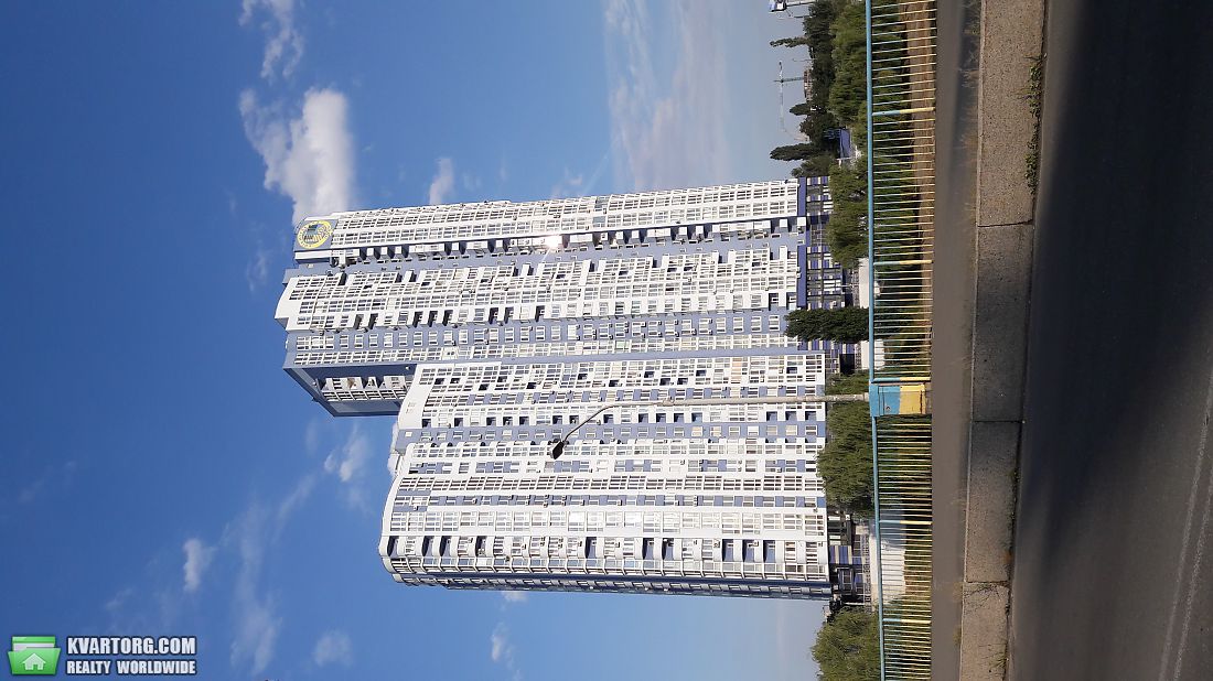 Sell 2-room apartment. Киев,  Воссоединения пр — photo 2