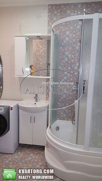 Rent out 3-room apartment. Киев, Регенераторная — photo 6