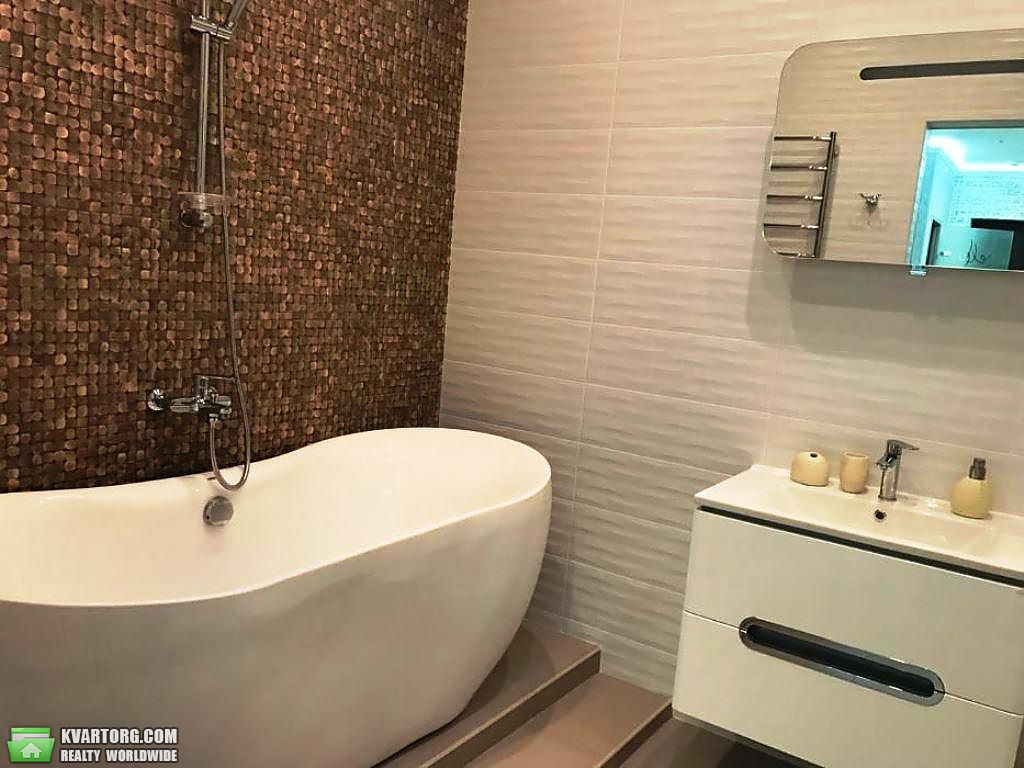 Rent out 2-room apartment. Киев,  Антоновича — photo 9