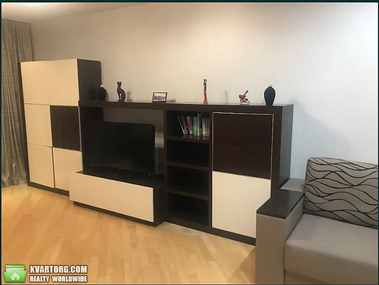 Rent out 1-room apartment. Киев, Харьковское шоссе — photo 5