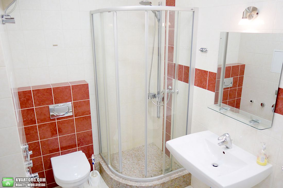 Rent out 2-room apartment. Киев, Леси Украинки бульв. — photo 10