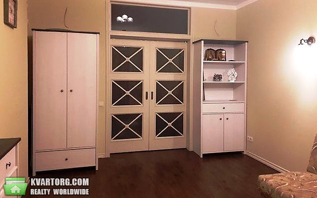 Sell 2-room apartment. Киев,  Богдановская — photo 2
