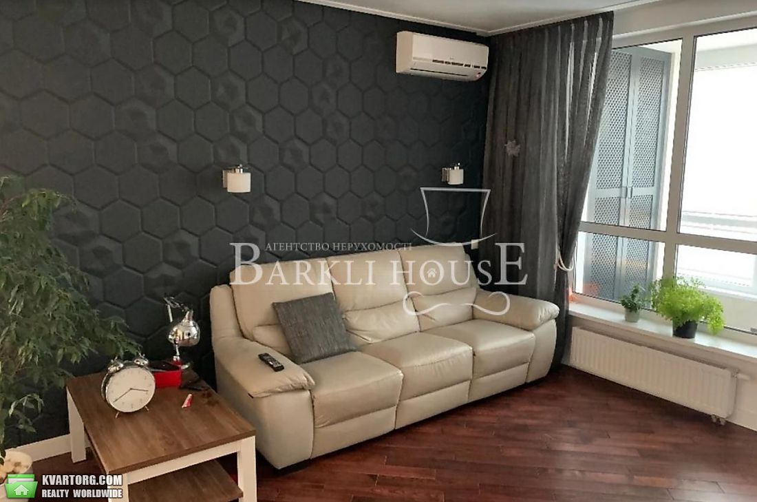 Rent out 3-room apartment. Киев, Кристеров — photo 3