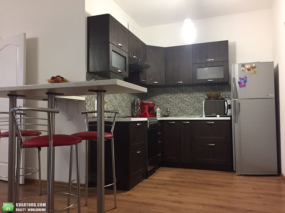 Rent out 2-room apartment. Киев,  Вышгородская — photo 9