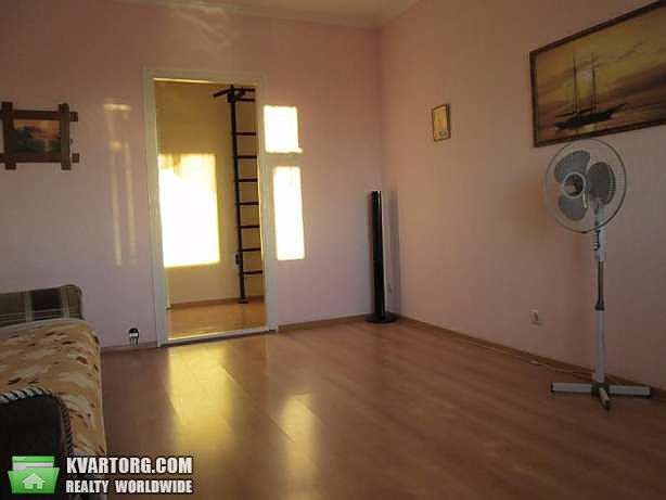 Sell 2-room apartment. Киев,  Миропольская — photo 2