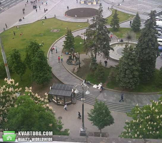 Rent out 2-room apartment. Киев,  Крещатик — photo 8