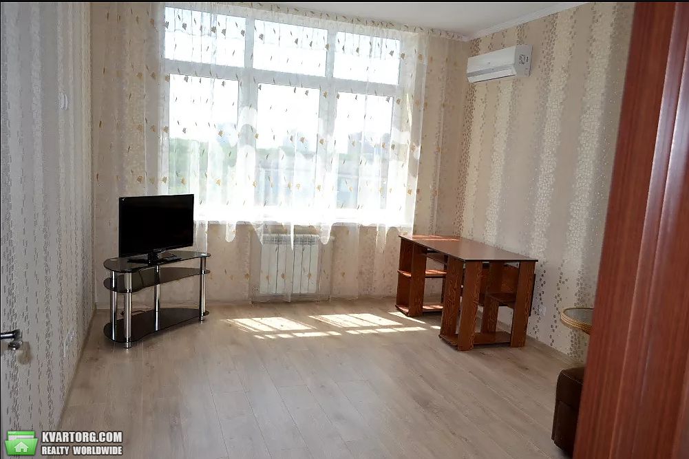 Rent out 1-room apartment. Киев, Сикорского — photo 4