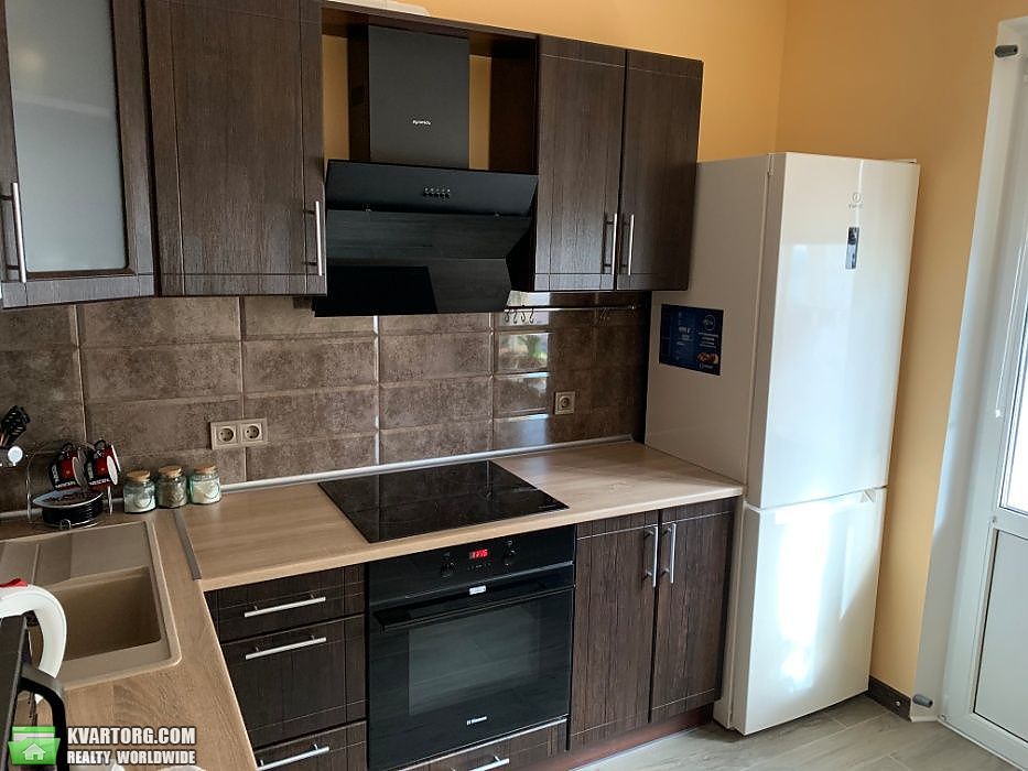 Rent out 1-room apartment. Киев, Аболмасова — photo 7
