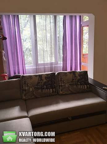Rent out 2-room apartment. Киев,  Зодчих — photo 1