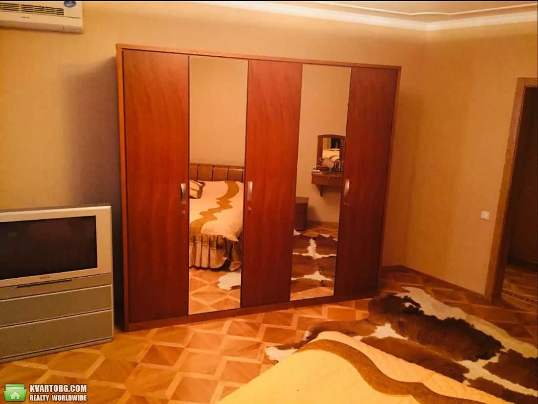 Rent out 3-room apartment. Киев,  Княжий Затон — photo 7