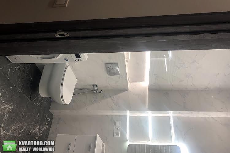 Rent out 2-room apartment. Киев,  Лумумбы — photo 7