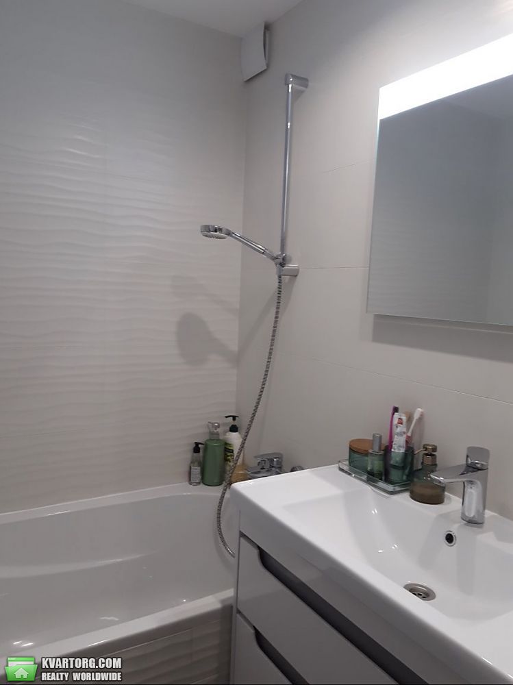 Sell 3-room apartment. Киев, петра панча — photo 9