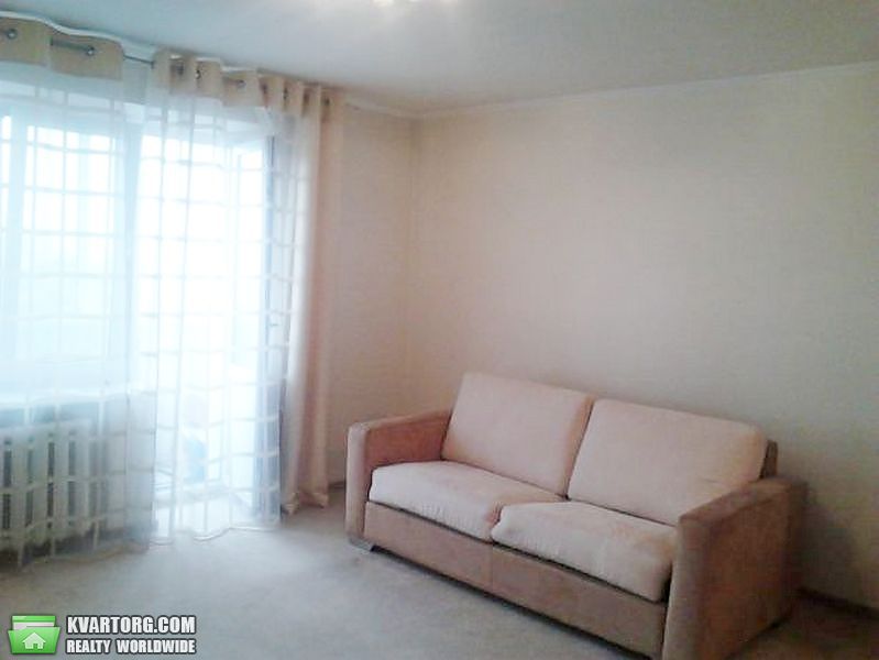 Rent out 1-room apartment. Киев,  Фучика — photo 3