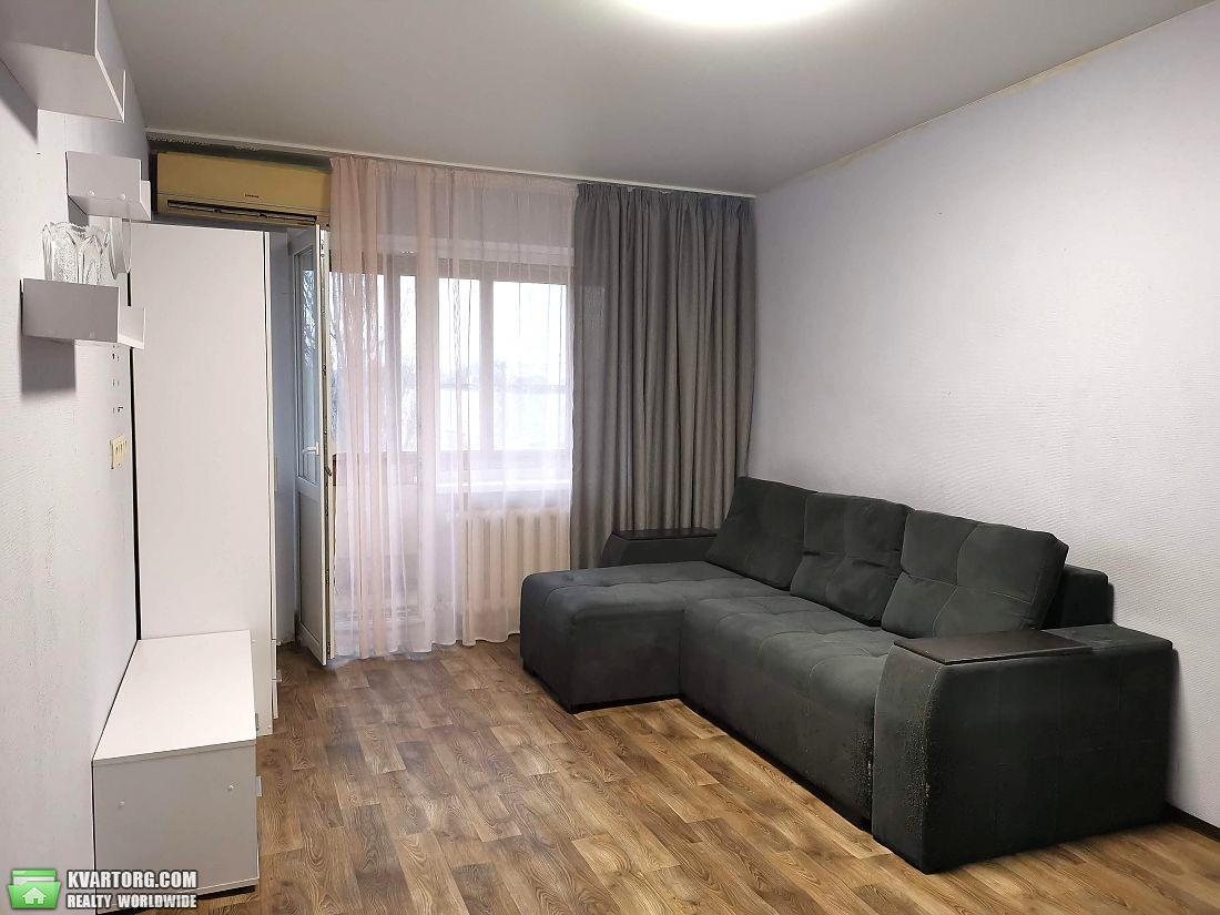 Rent out 2-room apartment. Киев, Поліський — photo 4