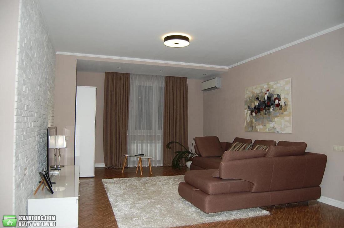 Rent out 2-room apartment. Киев, Патриарха Скрыпника — photo 1