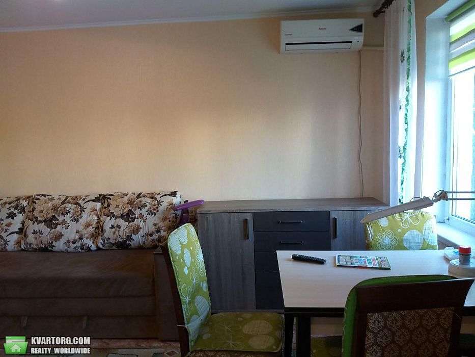 Sell 3-room apartment. Киев,  Миропольская — photo 4