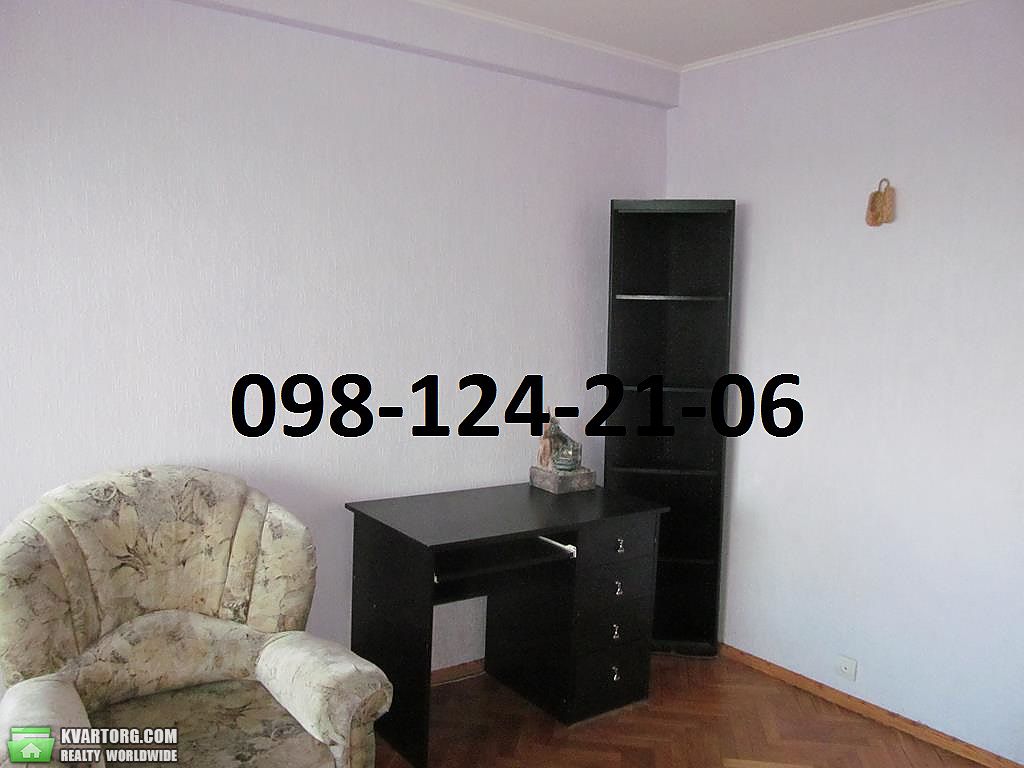 Rent out 2-room apartment. Киев,  Челябинская — photo 3