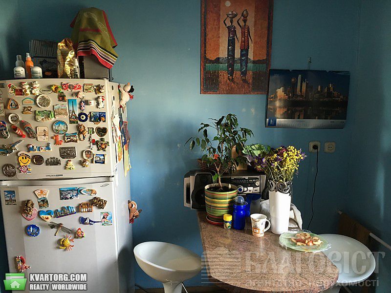 Sell 3-room apartment. Киев,  Срибнокильская — photo 5