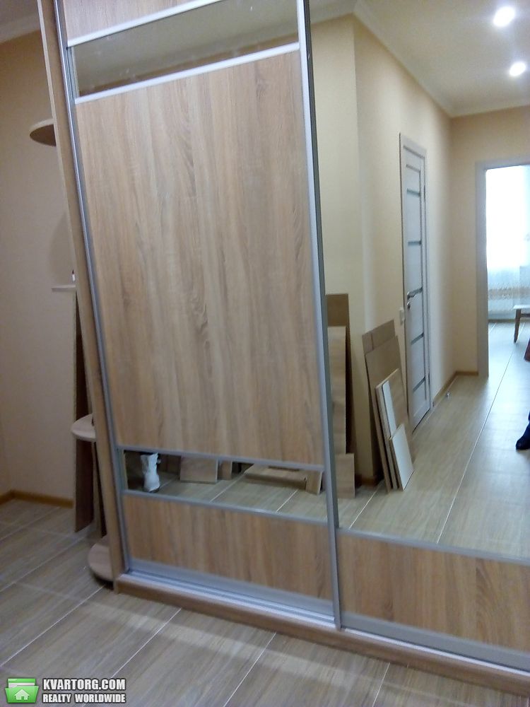 Rent out 1-room apartment. Киев,  Просвещения — photo 4