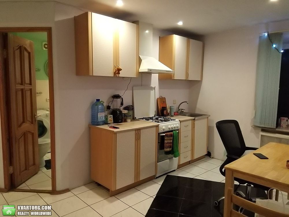 Rent out 3-room apartment. Киев,  Красноткацкая — photo 2