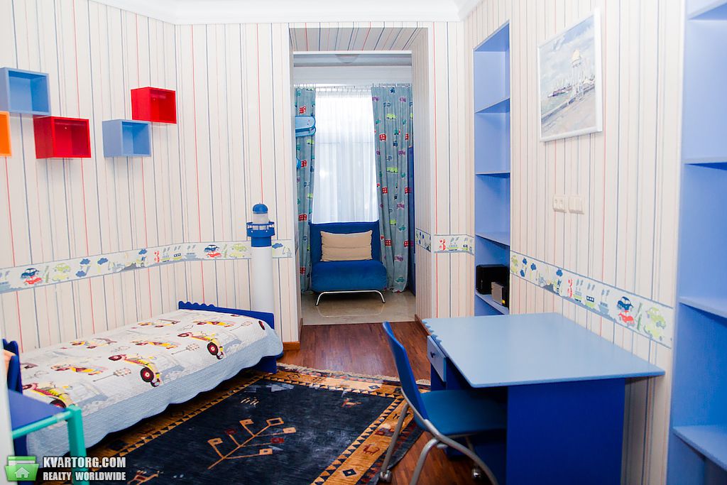 Rent out 5-room apartment. Киев,  Лютеранская — photo 6