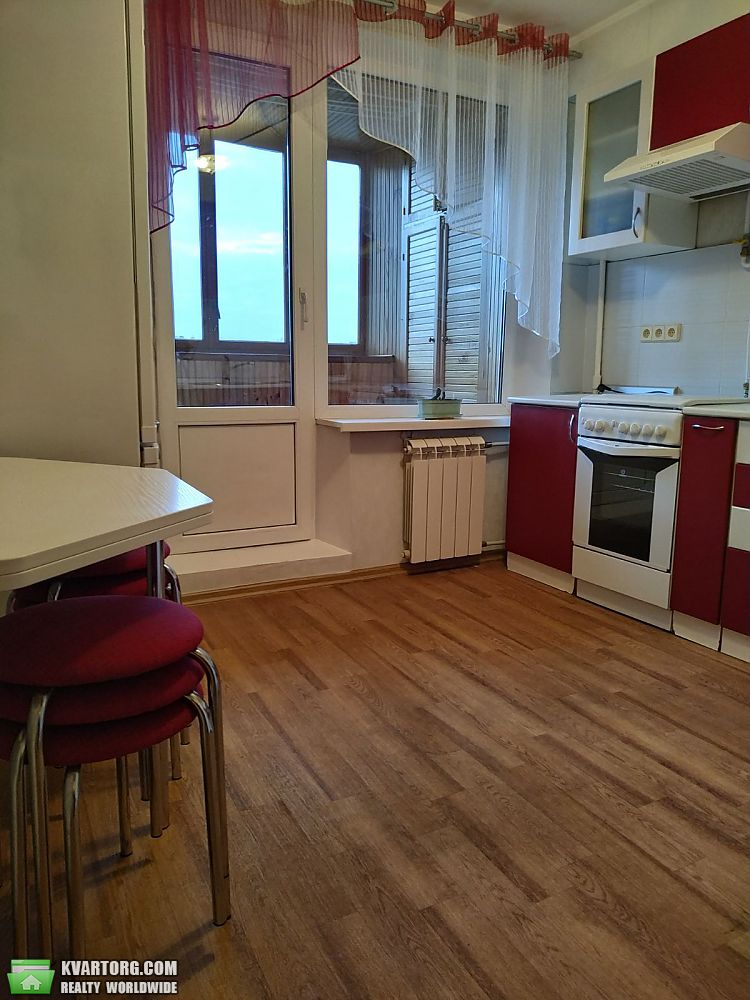 Rent out 1-room apartment. Киев,  Киото — photo 6