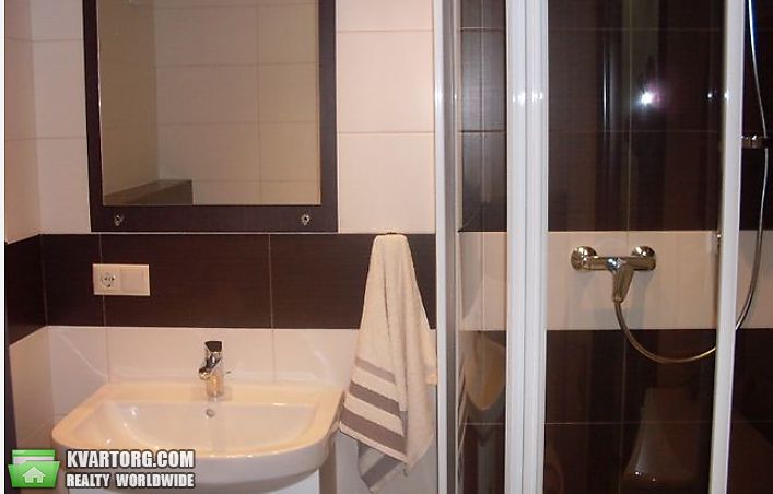 Rent out 2-room apartment. Киев, проспект победы — photo 10