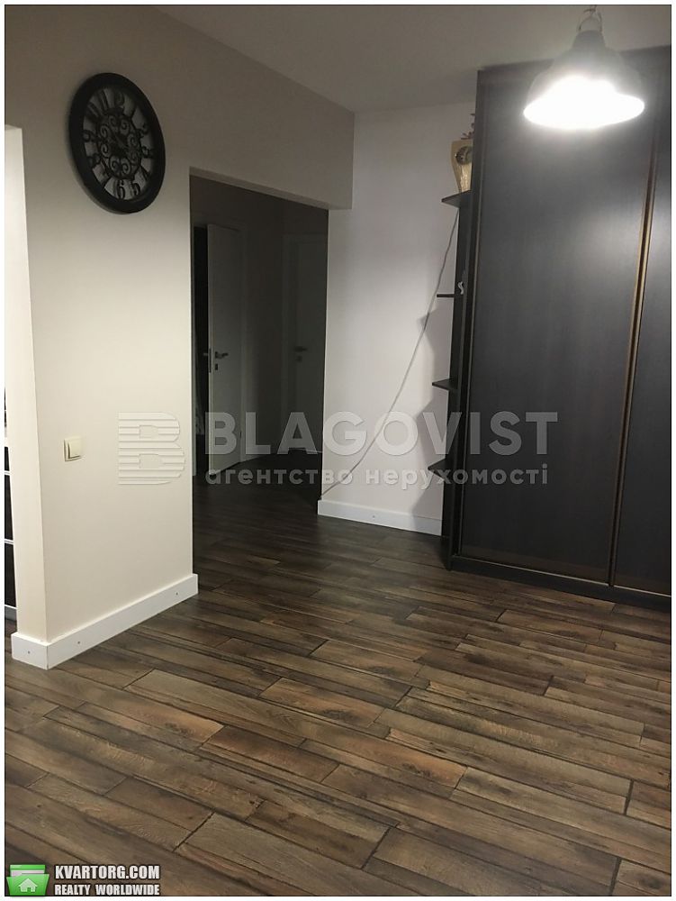Rent out 3-room apartment. Киев,  Пчелки — photo 10