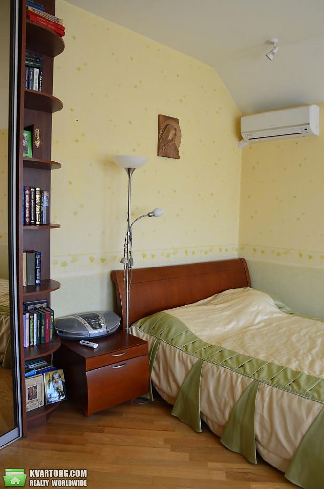 Rent out house. Киев,  Каменяров — photo 6