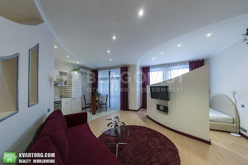 Rent out 1-room apartment. Киев,  Шота Руставели — photo 1