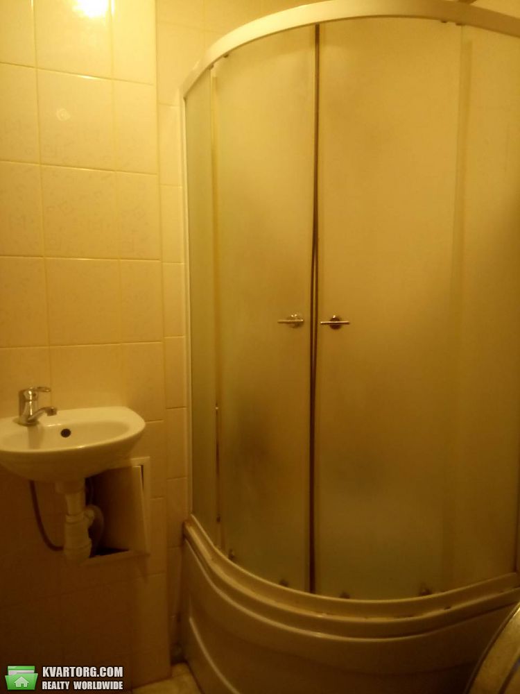 Rent out 2-room apartment. Киев, Кибальчича Николая ул. — photo 5