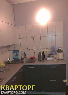 Rent out 2-room apartment. Киев, Приречная — photo 2