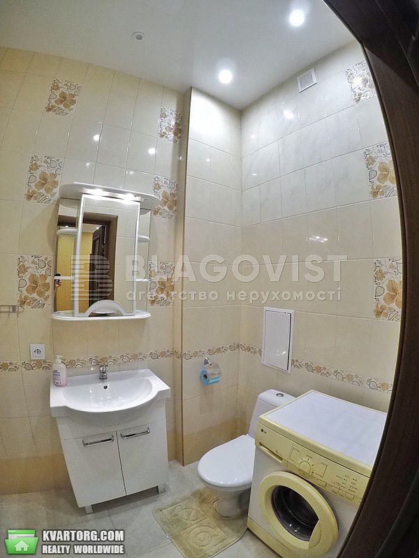 Rent out 2-room apartment. Киев,  Драгомирова — photo 5
