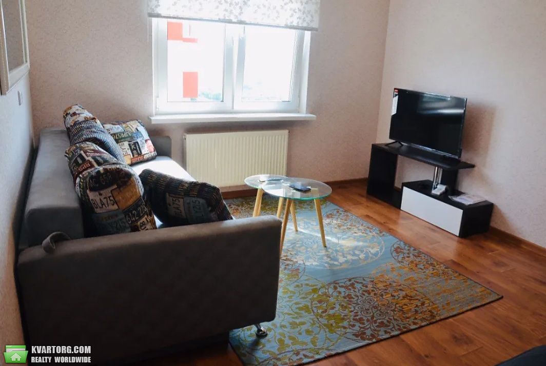 Rent out 1-room apartment. Киев, Ясыноватский пер. — photo 7