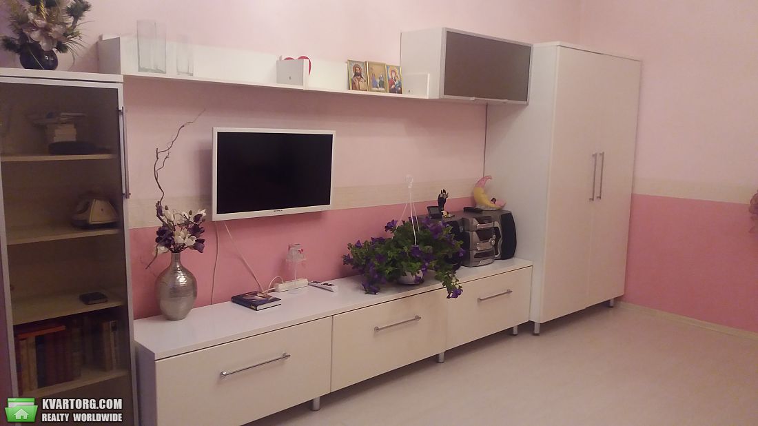 Rent out 1-room apartment. Киев,  Гагарина пр — photo 2