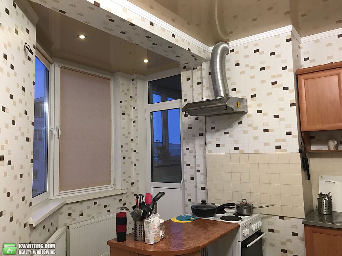 Rent out 2-room apartment. Киев,  Вильямса — photo 1