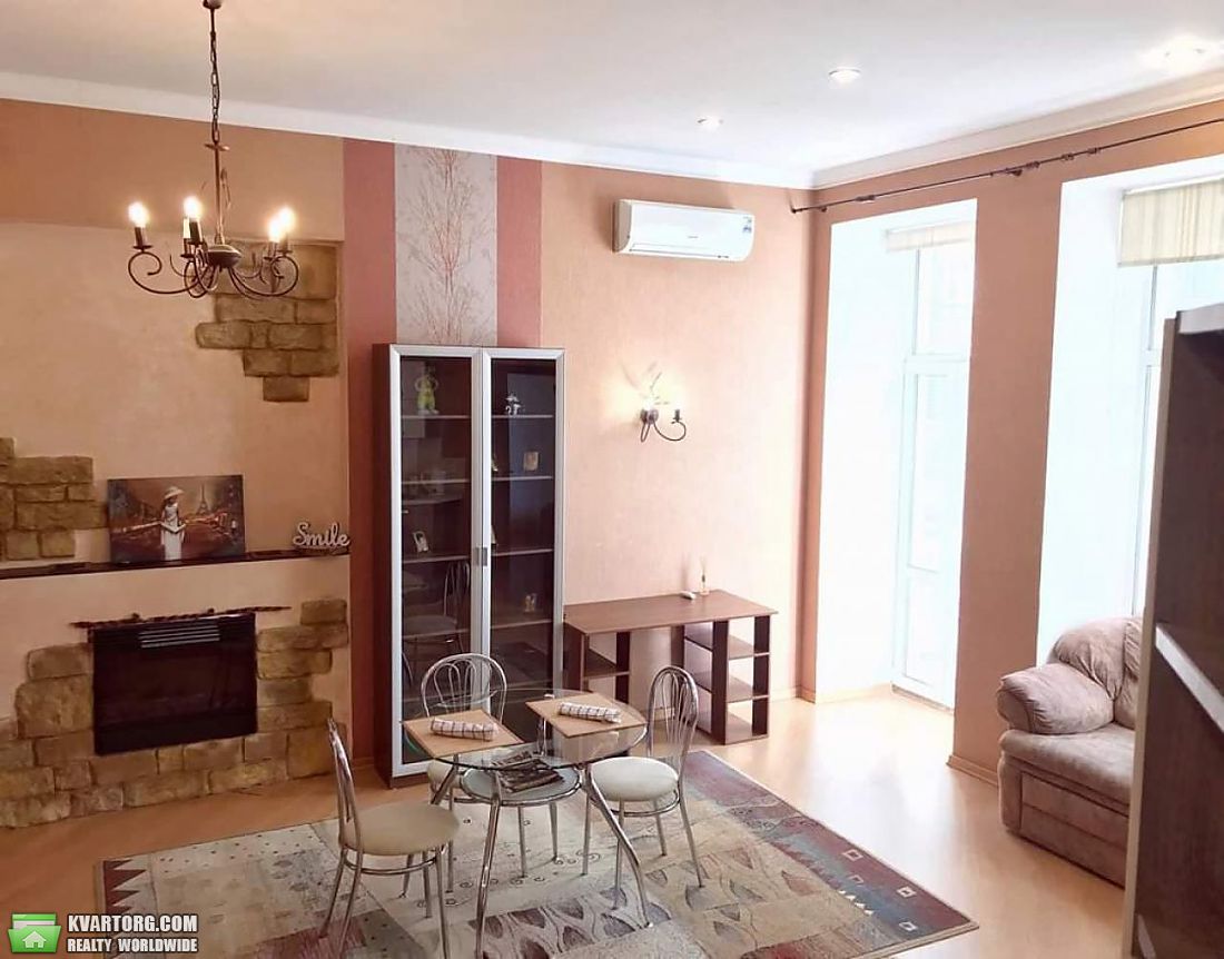 Rent out 2-room apartment. Киев,  Саксаганского — photo 2