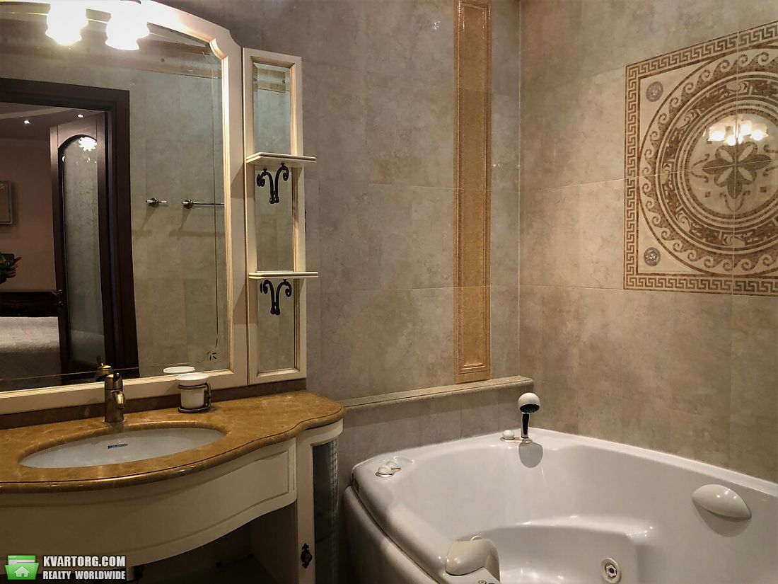 Rent out 4-room apartment. Киев, Хоревая — photo 7